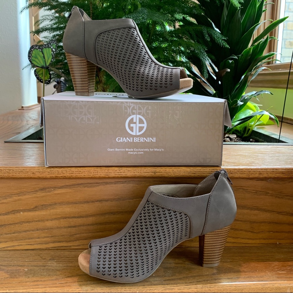 Giani Bernini Dark Taupe Peep Toe Booties - Picture 2 of 6